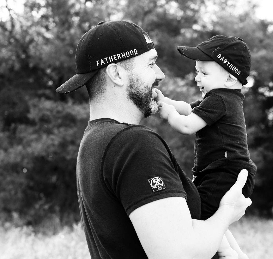 Mother/Fatherhood Baseball Caps